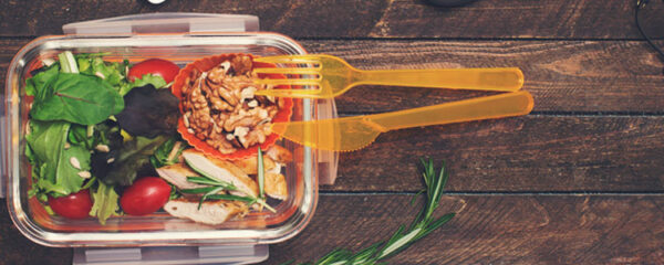 dejeuner-en-entreprise-a-paris-faire-appel-a-un-service-de-livraison-de-plateaux-repas