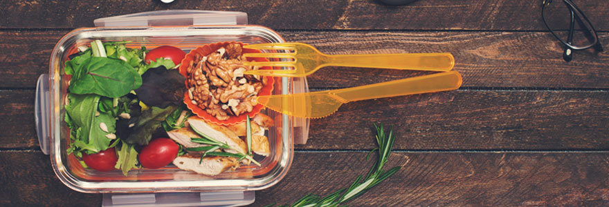 dejeuner-en-entreprise-a-paris-faire-appel-a-un-service-de-livraison-de-plateaux-repas